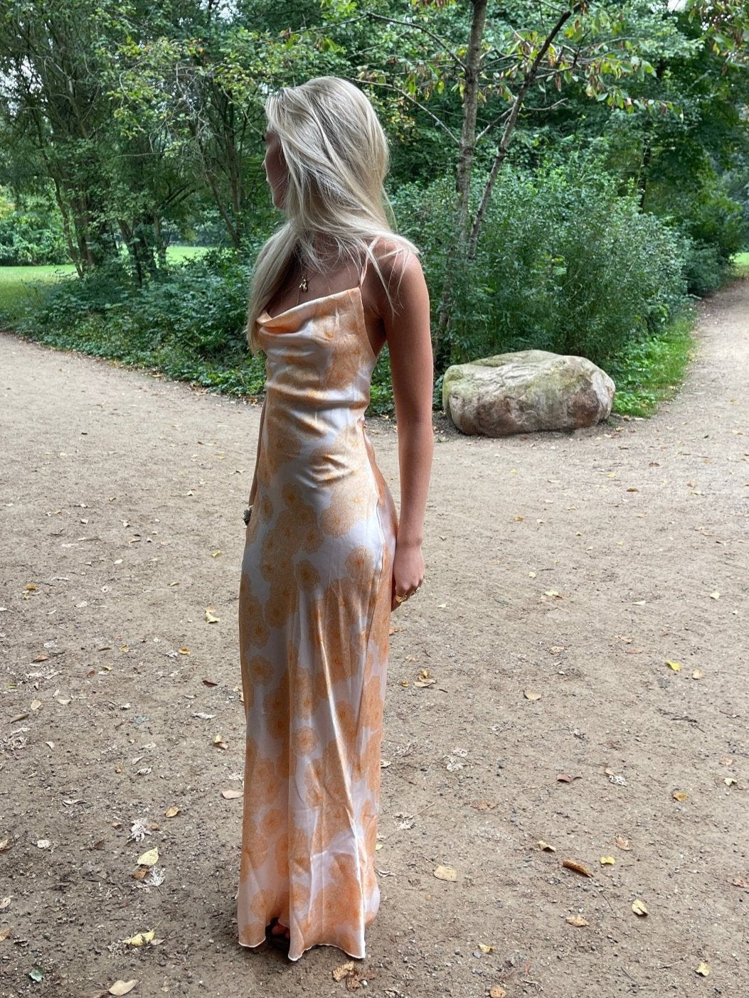 Charline satijnen jurk - Wit/oranje
