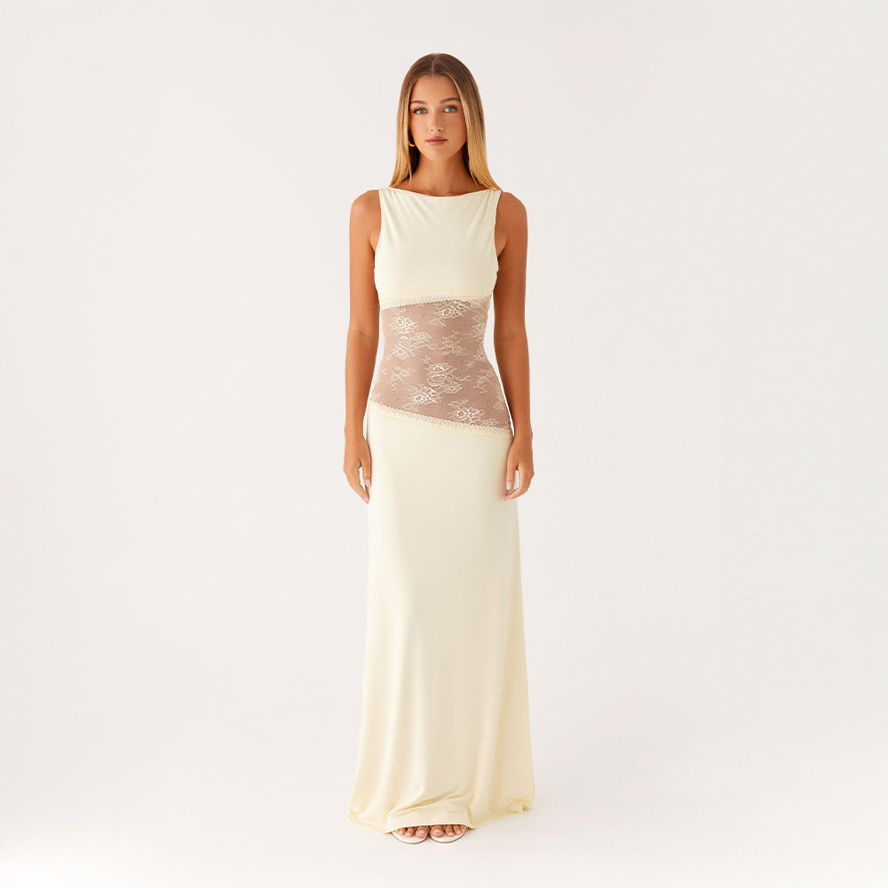 Selena | Sculpturale Elegantie