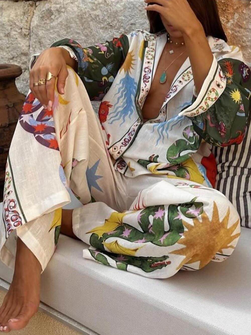 Unique set with long sleeve shirt with elastic waist