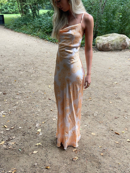 Charline satijnen jurk - Wit/oranje